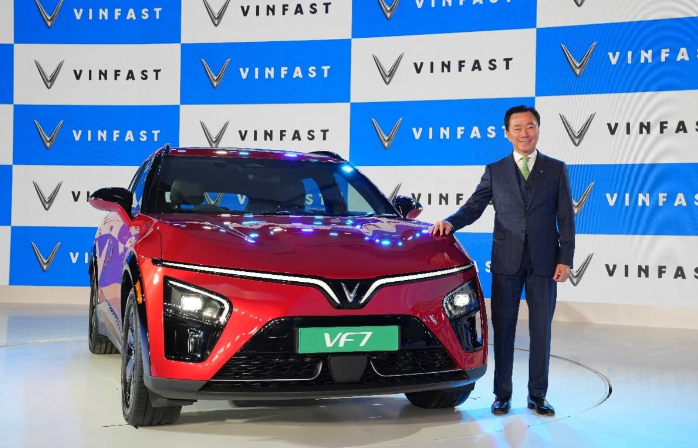 Vinfast has introduced the VF 7 in India, with prices beginning at Rs 20.89 lakh. Featured Image